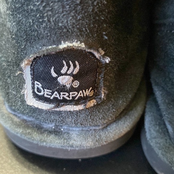 BearPaw Boots, Size 8 - Picture 7 of 8